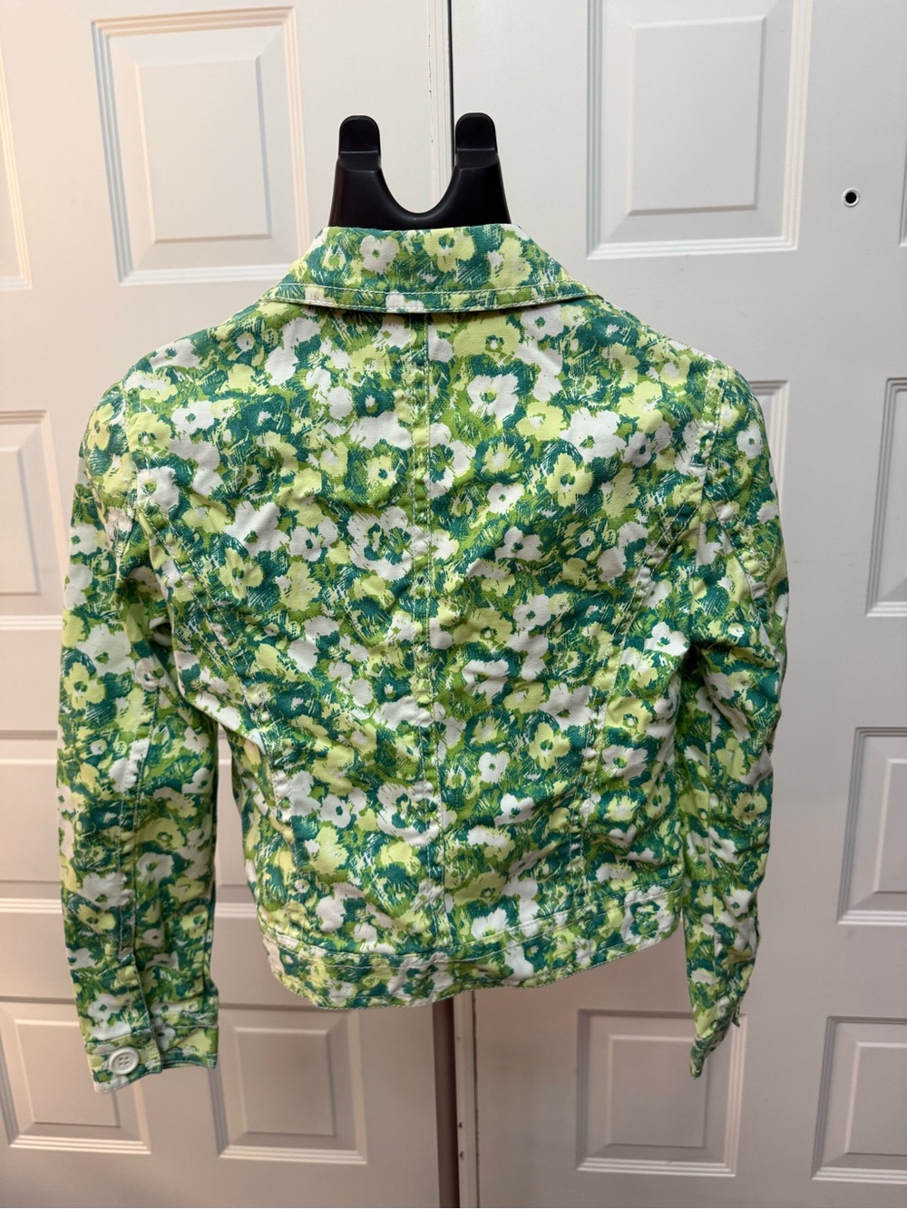 Liz Claiborne Green Floral Jean Jacket - Picture 5 of 8